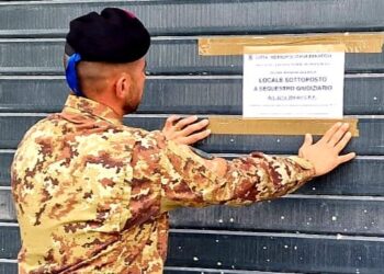 Terra dei Fuochi, maxi blitz in Provincia di Caserta e Napoli: Chiuse 10 aziende (Foto)