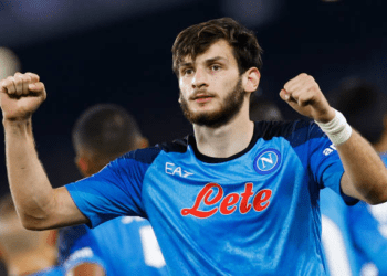 Furto a casa del calciatore del Napoli Kvaratskhelia: i ladri gli portano via la Mini Countryman