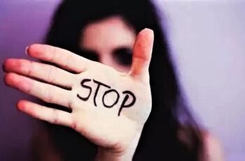 Uno sportello per le donne vittime di violenza: l’iniziativa della “Pro Loco” di Aversa