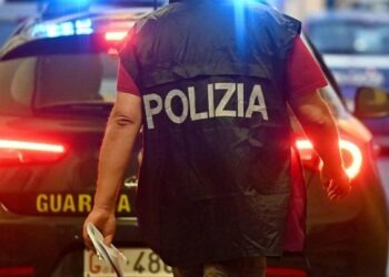 Traffico internazionale di sostanze stupefacenti: max blitz con arresti fra Napoli e provincia (Video e foto)