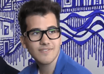 Alessandro Coppola, 19enne napoletano, testimonial per la moda: il suo sogno e la sua malattia