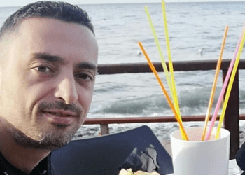 Esce di casa e sparisce nel nulla, l’appello della famiglia per ritrovare Agostino, giovane orafo napoletano