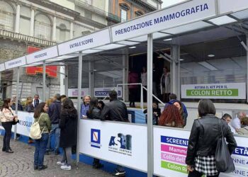 Aversa, prevenzione gratuita con il poliambulatorio mobile dell’Asl in Piazza Municipio