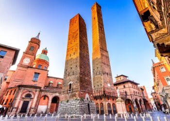 Qualità della vita 2022, classifica province in cui si vive meglio: Bologna prima, male Napoli e Caserta