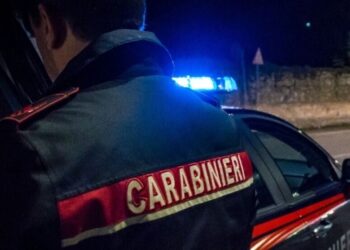 Sparatoria in strada a Pozzuoli: feriti due giovani, uno è minorenne