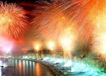 Capodanno a Napoli 2022/2023, tre giorni di spettacoli e concerti: tutto quello che c’è da sapere