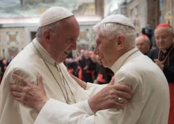 Il Papa Emerito Benedetto XVI é in gravi condizioni, Papa Francesco: “Vorrei chiedere a tutti voi una preghiera speciale per lui”
