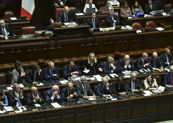 Manovra 2023, ok alla Camera: da Pos a reddito cittadinanza e bonus 18enni: cosa cambia