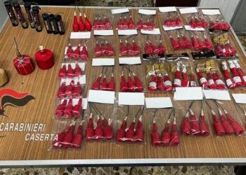 Capodanno sicuro in Provincia di Caserta: deferito 52enne, nascondeva vari articoli pirotecnici