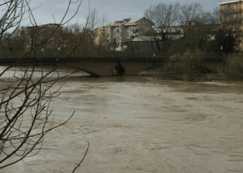 Sale il livello del Volturno: Ora il fiume fa davvero paura (Video e foto)