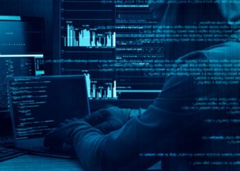 Massiccio attacco hacker in corso: migliaia i server compromessi nel mondo, colpita anche l’Italia