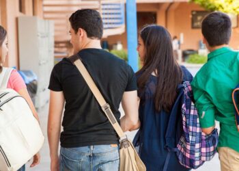 Scuola, iscrizioni 2023-24: i Licei sono ancora le scelte preferite degli studenti