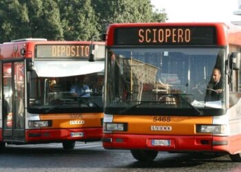 Sciopero mezzi oggi, venerdì 17 febbraio: stop a bus, tram e metro
