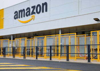 Amazon annuncia il taglio di altri 9mila dipendenti nelle prossime settimane