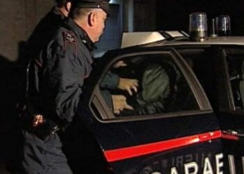 Marano, sorpresi di notte a rubare all’interno di una scuola, tre ladri finiscono in manette