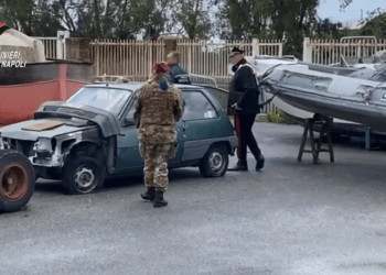 Giugliano, controlli ambientali: sequestrate 141 barche e 2 acqua-scooter in un rimessaggio per imbarcazioni (Video)