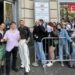 I ragazzi di Amici, Alessio, Federica e Ramon salutano i fan al TIM Store in piazza Vanvitelli a Napoli