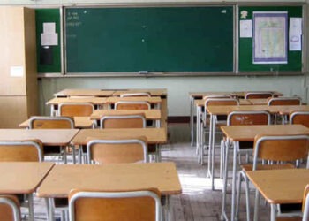 Emergenza sicurezza nelle scuole, ennesimo furto in una scuola di Aversa: ladri arraffano ben 25 computer