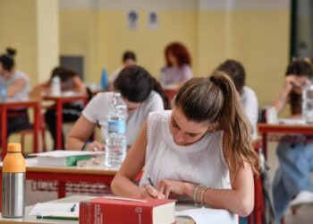 Scuola, riforma Valditara, stretta contro bullismo e aggressioni a docenti: ecco cosa cambia