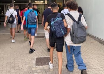 Scuola, riforma Valditara, stretta contro bullismo e aggressioni a docenti: ecco cosa cambia