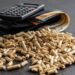 Pellet, dopo un 2022 turbolente il prezzo si è quasi dimezzato