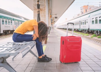 Sciopero nel settore dei trasporti: il 13 e 14 luglio fermi i treni, il 15 tocca agli aerei