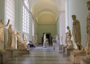 Ponte di Ferragosto a Napoli, porte aperte nei musei: ecco i luoghi culturali aperti al pubblico
