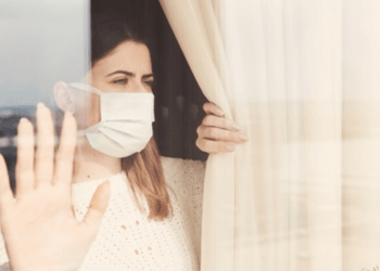 Covid, fine dell’isolamento per i positivi: nuove direttive per la campagna vaccinale in autunno