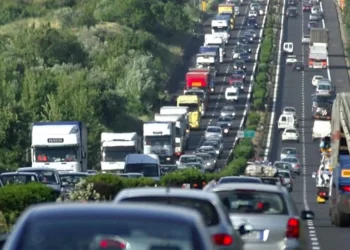 Esodo di Ferragosto, sabato 12 e domenica 13 agosto da bollino nero: le previsioni del traffico