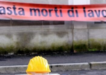 Morti sul lavoro, la strage infinita: in meno di 24 ore registrate 5 vittime in Italia, 2 solo in provincia di Napoli
