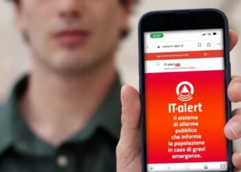 Oggi a mezzogiorno l’SMS test di «IT-Alert» sui cellulari in Campania: come funziona
