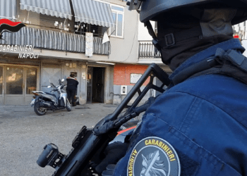 Rione Traiano, blitz dei carabinieri: duro colpo inferto al clan camorristico Sorianiello: 29 arresti (Video)