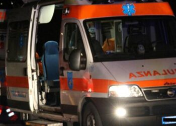 Marcianise, schiacciato dal macchinario in fabbrica: operaio muore durante il turno di notte