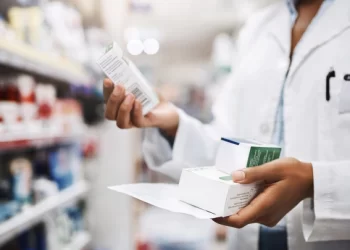 Cannabis light, da oggi l’olio di CBD, per il governo, è una droga: si può vendere solo in farmacia