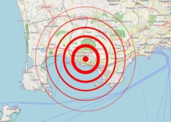 Campi Flegrei, ancora scosse di terremoto nella notte e in mattinata: la più intensa di magnitudo 3.2