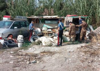 Terra dei fuochi, illeciti ambientali a Giugliano: sequestri e tre denunciati