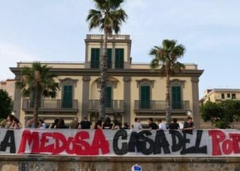 Un Ambulatorio Popolare per gli abitanti del quartiere di Bagnoli e Fuorigrotta: visite gratuite