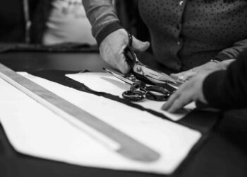 Cravatte di sartoria nel carcere di Santa Maria Capua Vetere: accordo con la maison napoletana ‘E. Marinella’