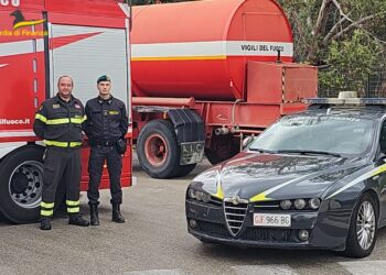 La GdF di Caserta dona ai Vigili Fuoco 37mila litri di gasolio confiscati dall’autorità giudiziaria
