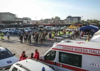 Campi Flegrei, in vista del rischio sismico, prove di evacuazione degli ospedali di Pozzuoli, Giugliano e Frattamaggiore