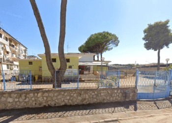 Aversa, ladri in azione a scuola, rubati computer all’istituto dell’Infanzia “Platani” di via Filippo Saporito