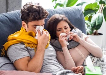 Influenza 2023: sintomi, durata, per chi è indicato il vaccino e quando farlo