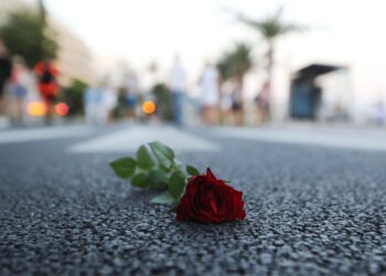 Oggi, Giornata mondiale delle vittime della strada: i dati sugli incidenti mortali in Italia per non dimenticare