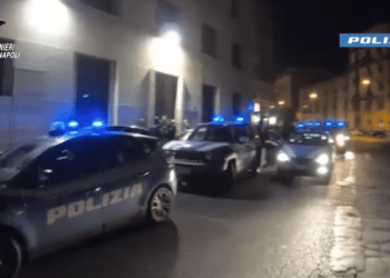 Afragola, maxi-retata di Polizia e Carabinieri: 26 arresti all’alba, colpo al clan Moccia (Video)