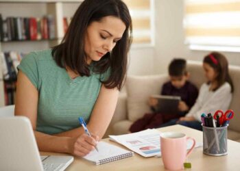 Bonus Mamme 2024. Sconto sui contributi previdenziali dal secondo figlio: come funziona e chi può averlo