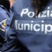 Catturato a Mondragone un ricercato a livello internazionale: individuato e arrestato dalla polizia municipale