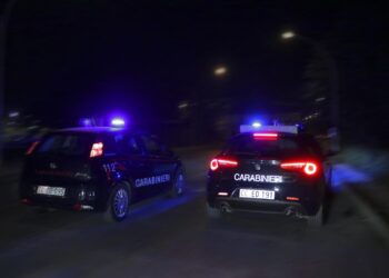 San Nicola la Strada, sorpreso a spacciare su viale Carlo III, tenta la fuga: pusher inseguito e arrestato