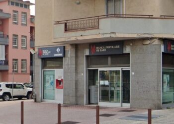 Aversa, rapina in banca da 50mila euro: stanato e fermato uno degli autori  