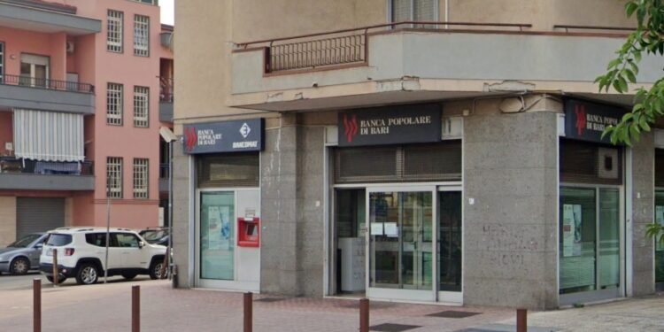 Aversa - rapina in banca
