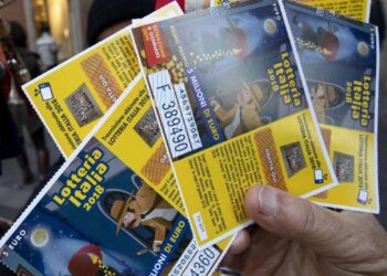 Lotteria Italia, il primo premio da 5 milioni a Milano, il secondo da 2,5 milioni in Campania